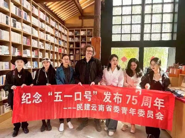 157695813.jpg 157695813.jpg