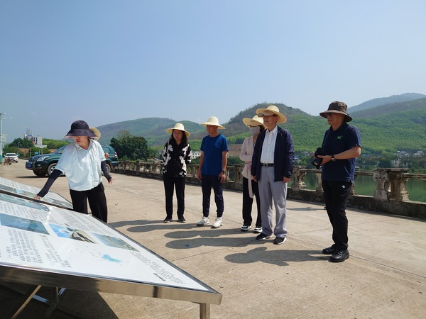 676915160 (复制).jpg