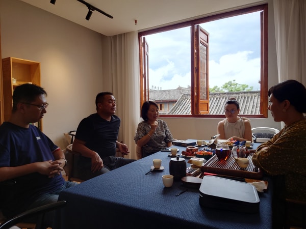 1989782498-tuya.jpg 1989782498-tuya.jpg