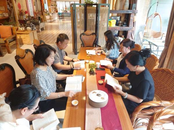 1261206529-tuya.jpg 1261206529-tuya.jpg