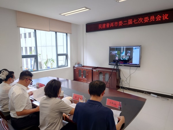 155456580-tuya.jpg 155456580-tuya.jpg