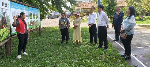 调研茶叶企业.jpg 调研茶叶企业.jpg