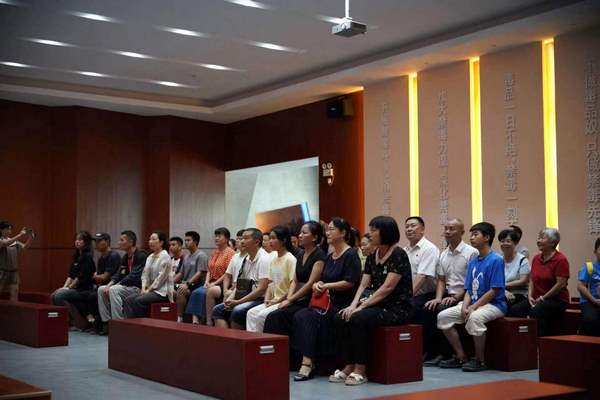 912674343 (复制).jpg