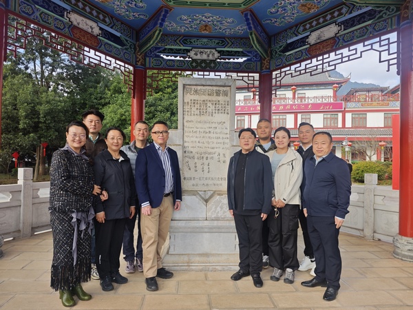 04e2ec52c4a3789c731d33edc3b0f9b (复制).jpg 04e2ec52c4a3789c731d33edc3b0f9b (复制).jpg