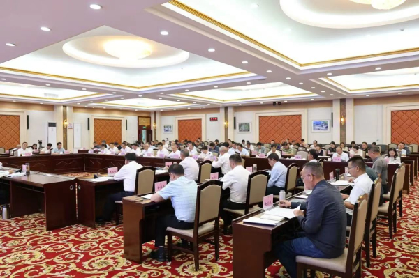 2025年经济恳谈会2.jpg 2025年经济恳谈会2.jpg