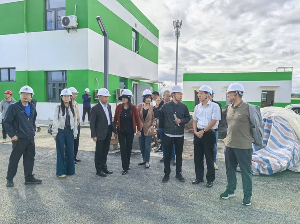 092402.jpg 092402.jpg