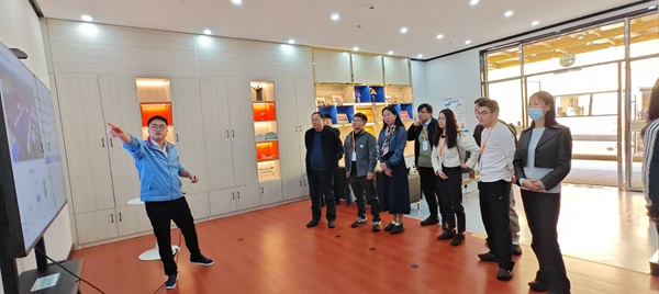 111702.jpg 111702.jpg