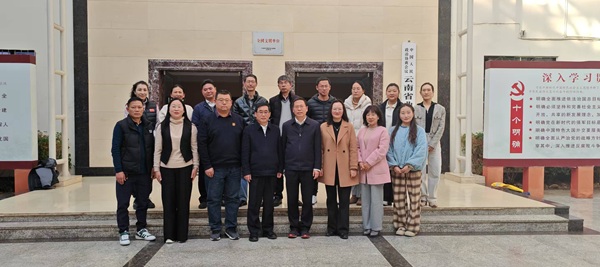 112802.jpg 112802.jpg