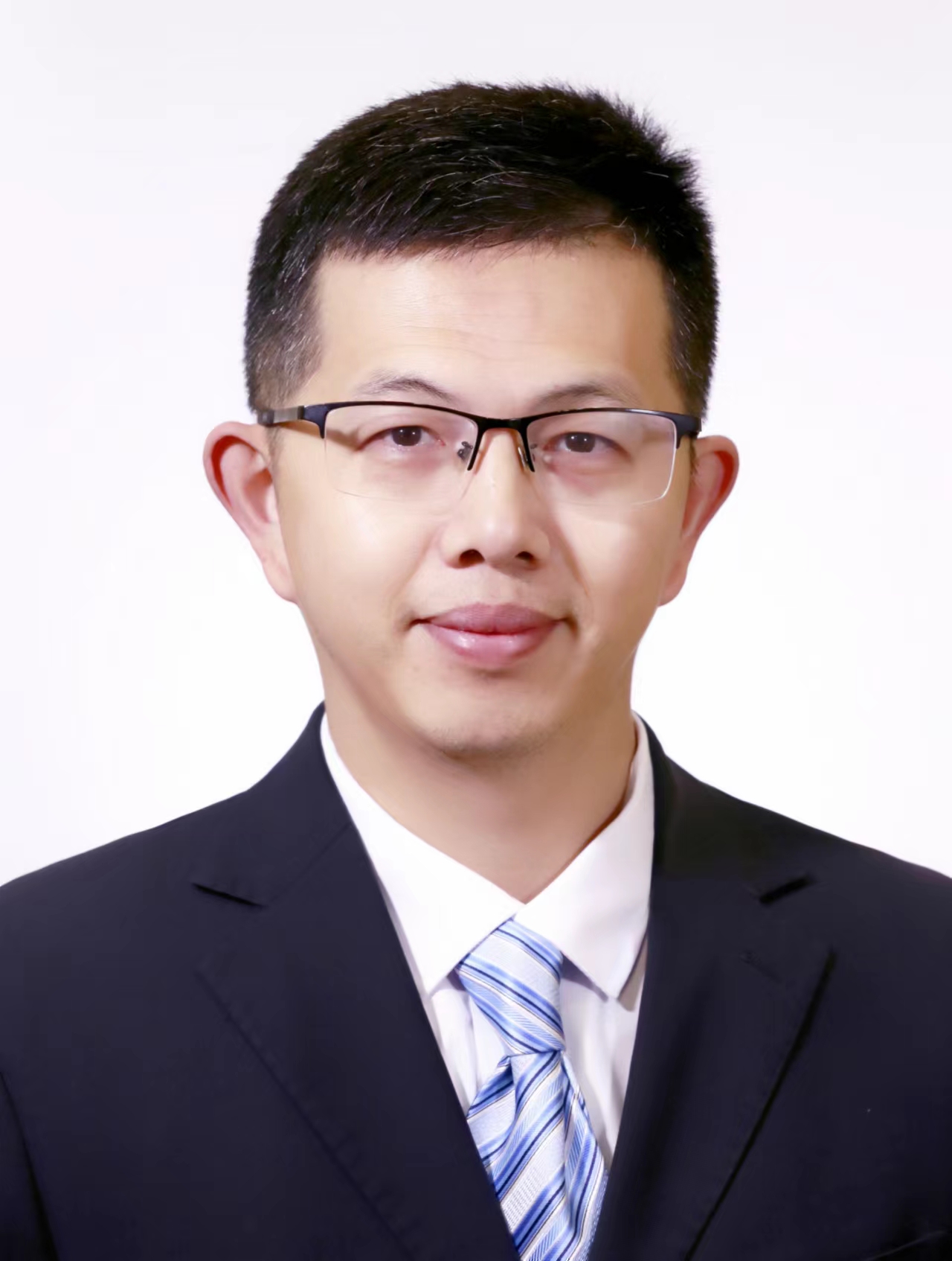 么志博：多重身份下的责任与担当