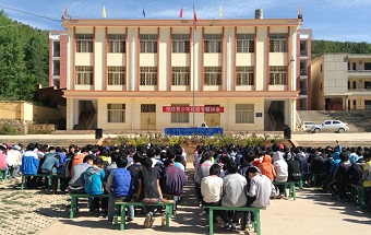 民建曲靖市委深入新街乡开展社会服务