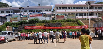 民建会员企业向灾区学校捐赠厨房设备