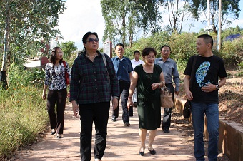 民建楚雄州委主委杨玉泉视察民建会员企业