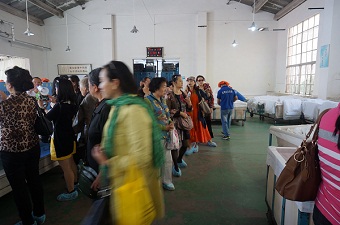 民建昆明市委妇委会开展走访女会员企业活动