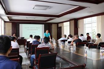 民建德宏州支部开展会员经济知识学习 