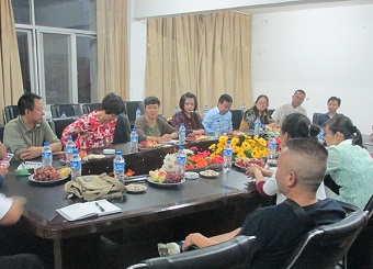 民建蒙自支部爱心助残