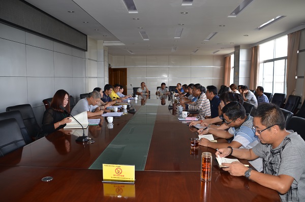 民建保山市委与市工商行政管理局就对口联系工作进行座谈