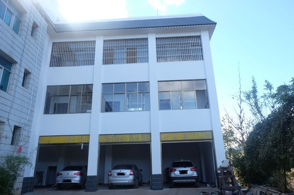 友谊之花结硕果