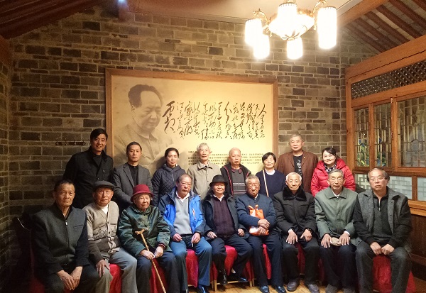 老会员是民建的宝贵财富