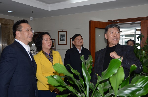 中共云南省委常委、省委统战部部长杨宁走访永盈彩票机关