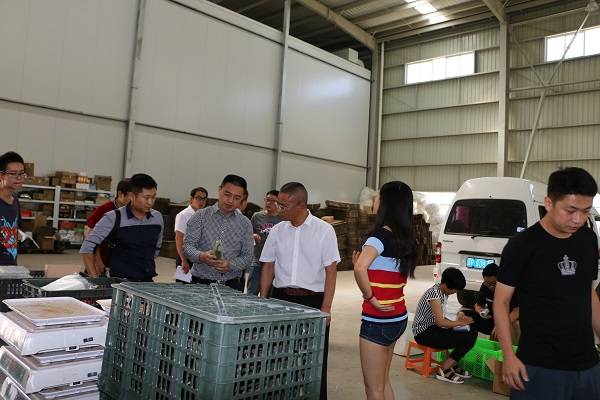 永盈彩票直属医科大委员会开展农产品质量安全追溯体系建设专题调研