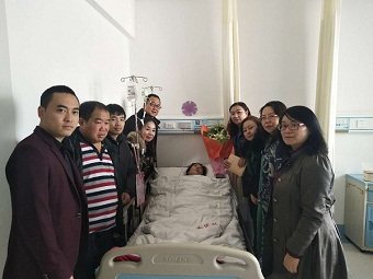 关心关爱助会员姐妹战胜病魔